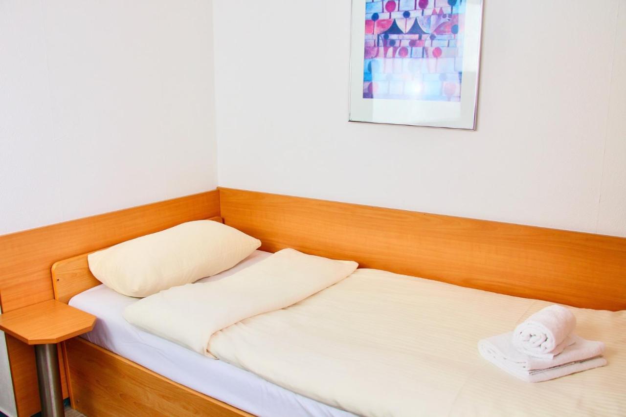 Parkhotel Viktoria Velten Bagian luar foto