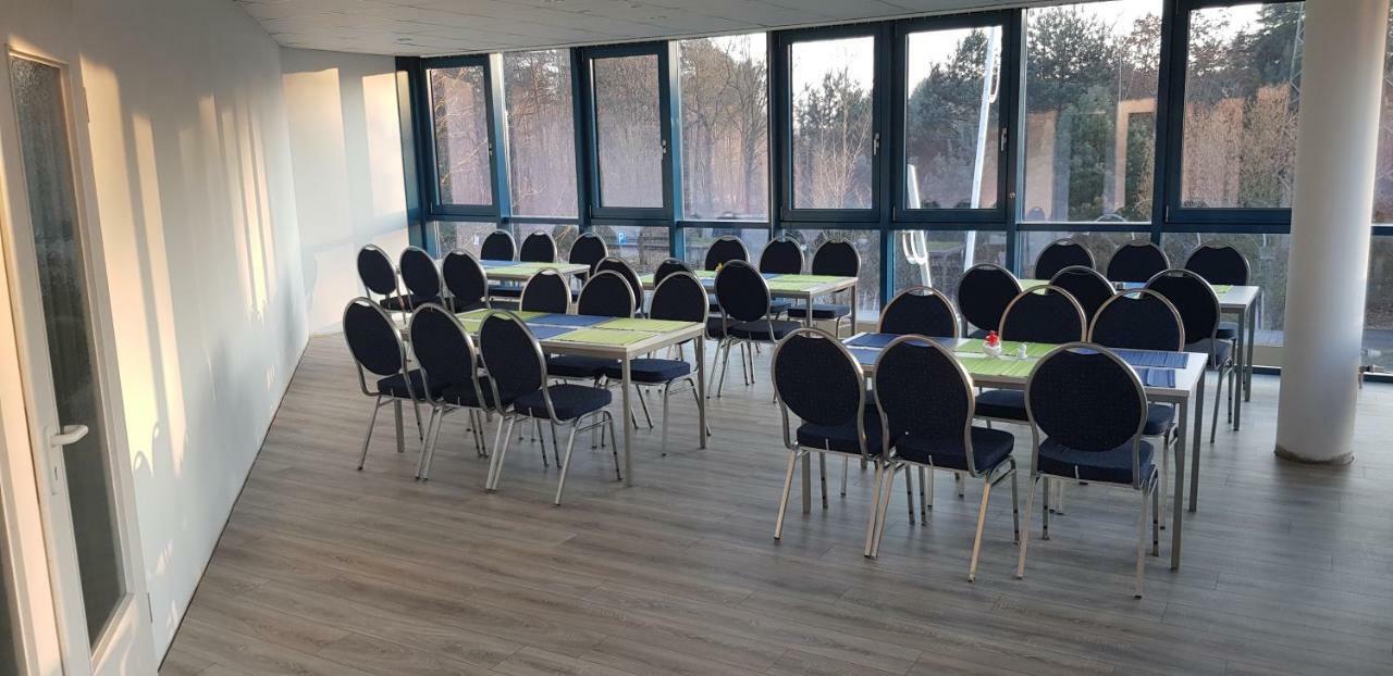 Parkhotel Viktoria Velten Bagian luar foto